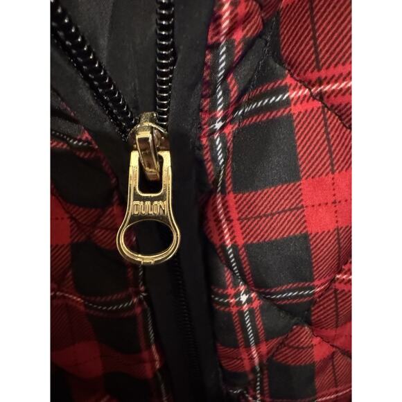 Croft & Barrow Buffalo Plaid Red Black Quilted Zip Up Pockets Adjustable Vest M - Picture 9 of 9
